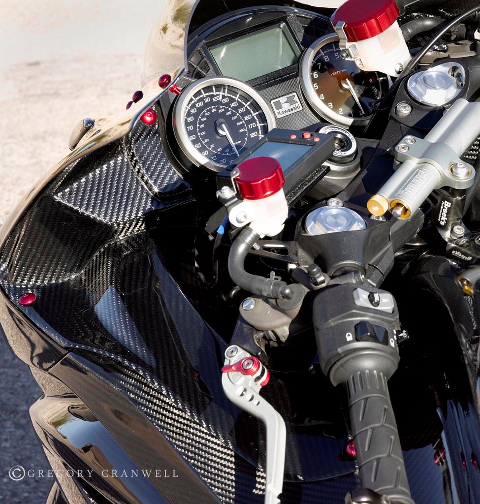 FULL CARBON FIBER ZX-14R 2012!! @ ZX-14.com